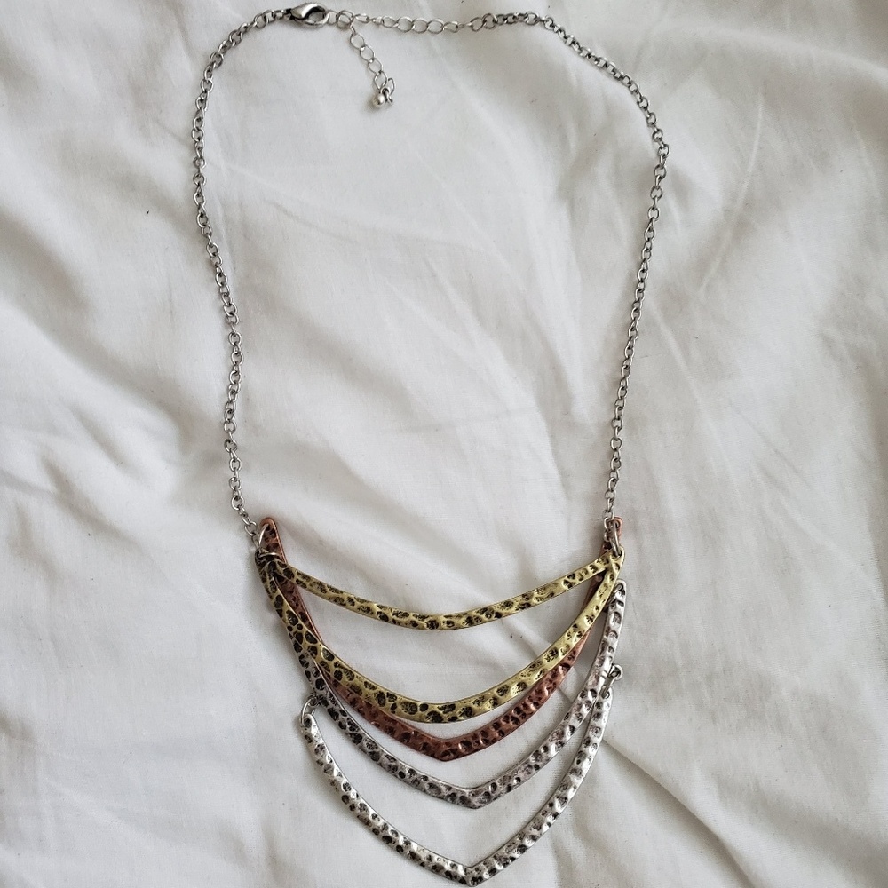 Kohl's Mudd necklace never worn no tags